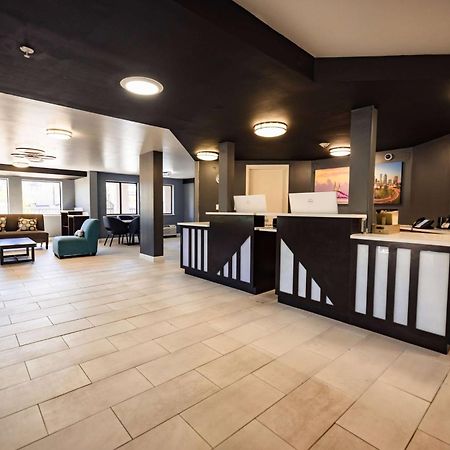La Quinta Inn By Wyndham Tampa Near Busch Gardens Buitenkant foto