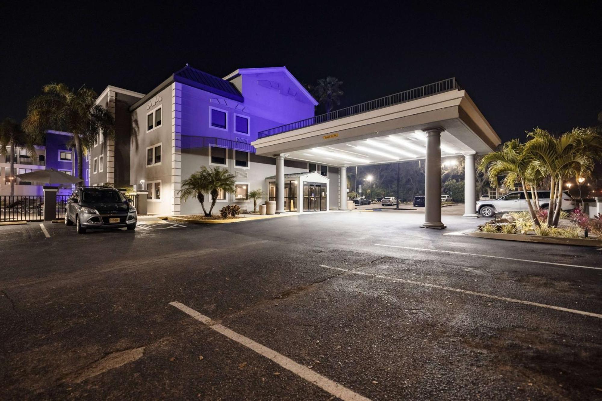 La Quinta Inn By Wyndham Tampa Near Busch Gardens Buitenkant foto