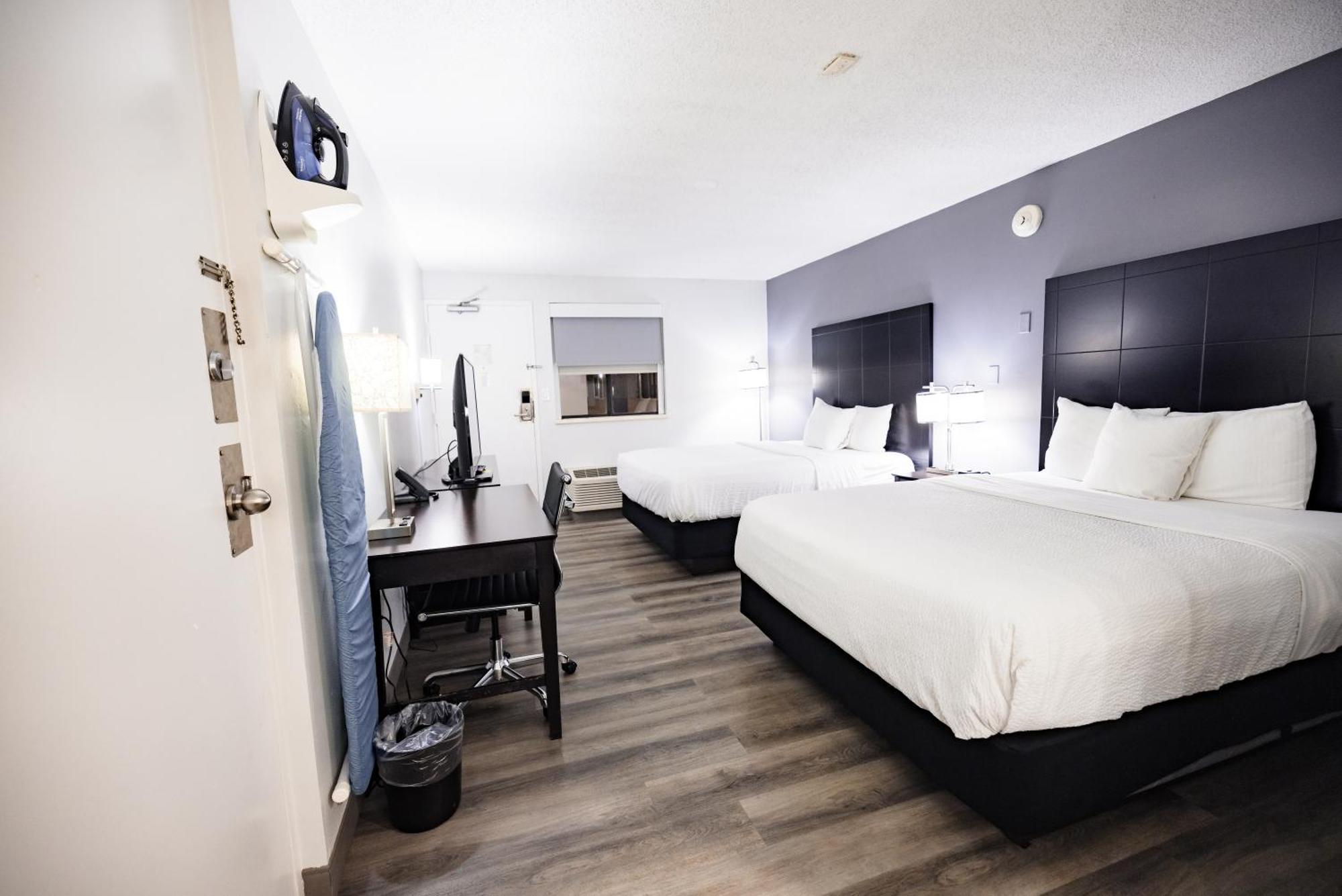 La Quinta Inn By Wyndham Tampa Near Busch Gardens Buitenkant foto